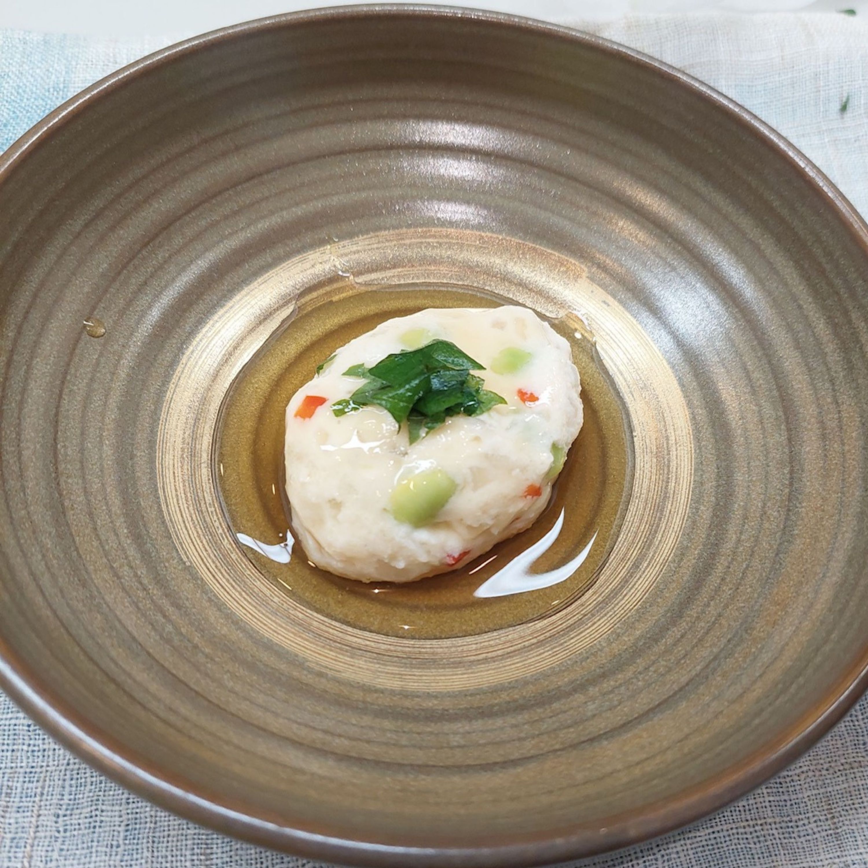 🥣『 枝豆と夏野菜のふんわり冷やっこい 豆腐しんじょう 』🤍🫛✨夏に嬉しいひんやり感！ふんわりなめらか食感😋