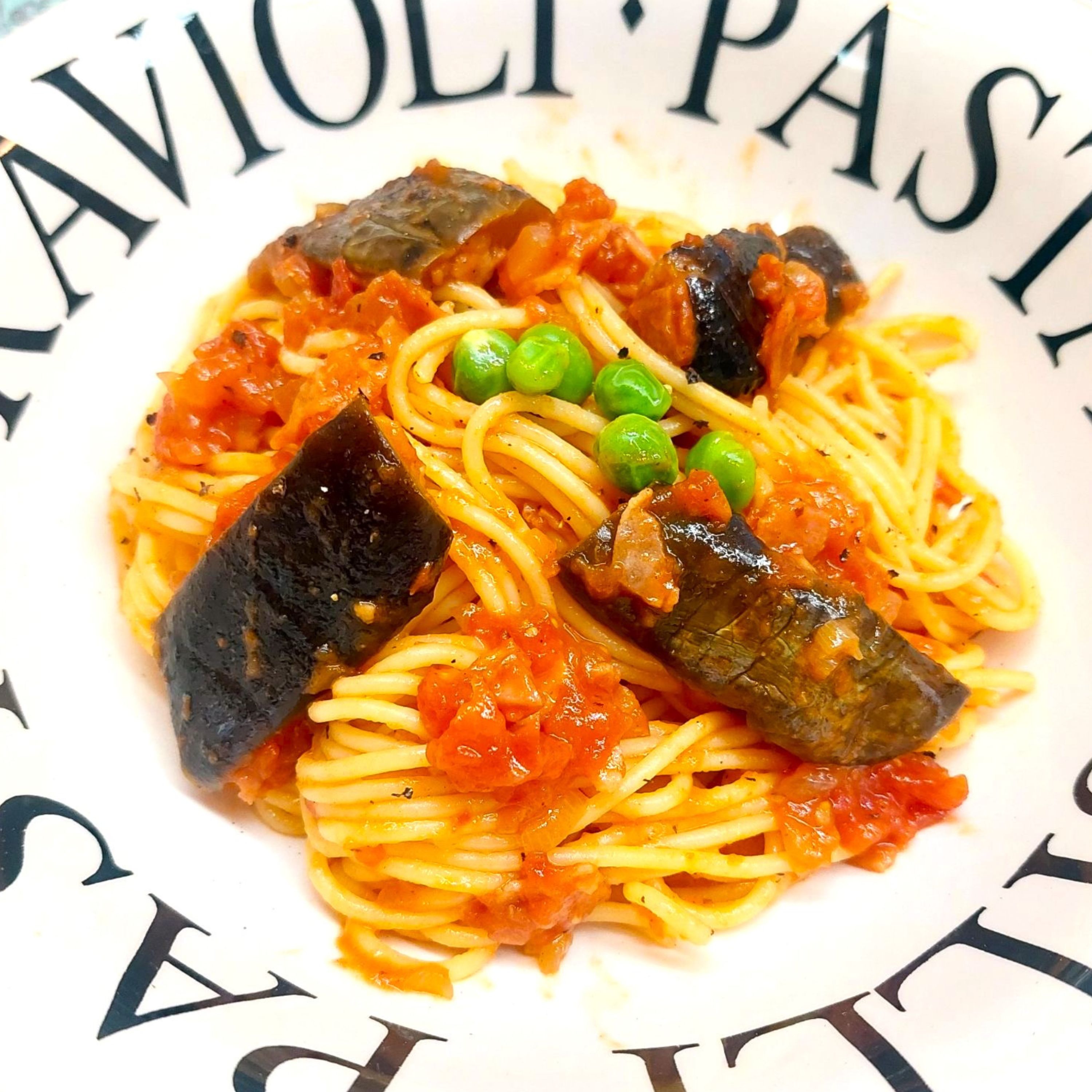🍆定番！茄子とトマトとベーコンの美味しいパスタ🍝