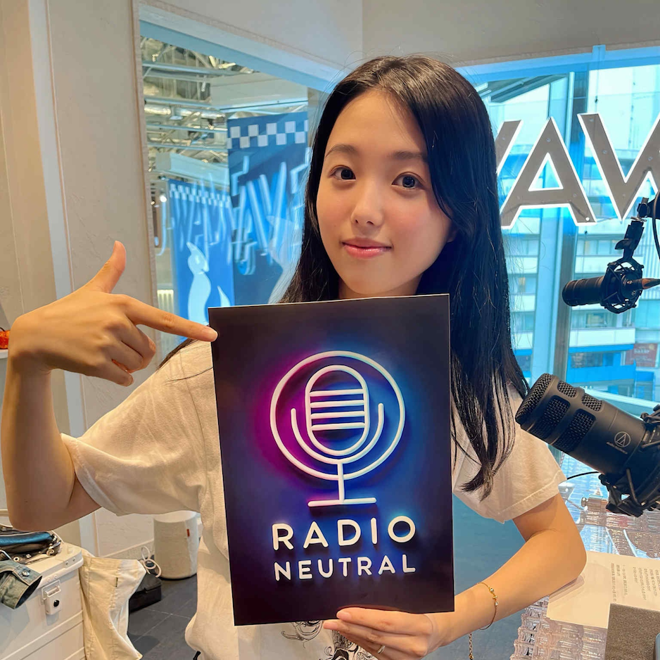 三上紗弥が登場！映画や本のセレクトに個性が光る